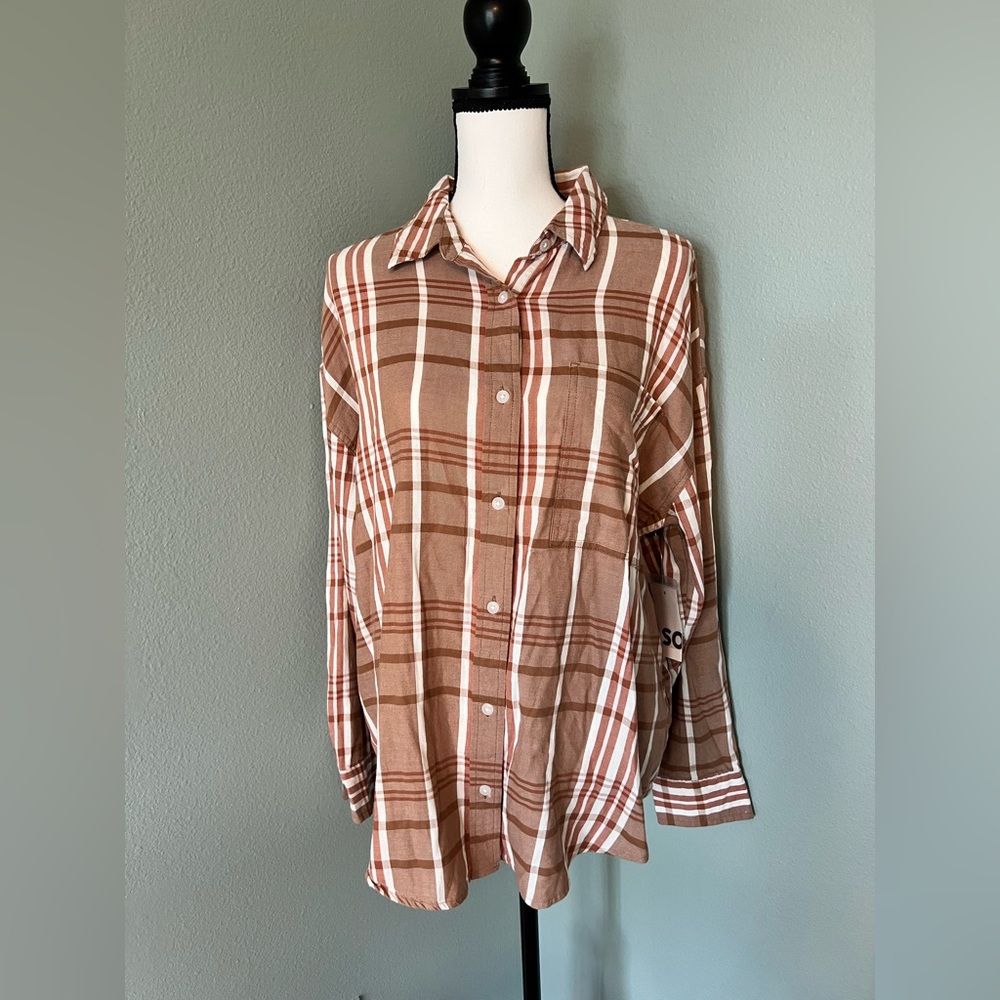 New SO The Favorite Button Down Shirt Plaid Large